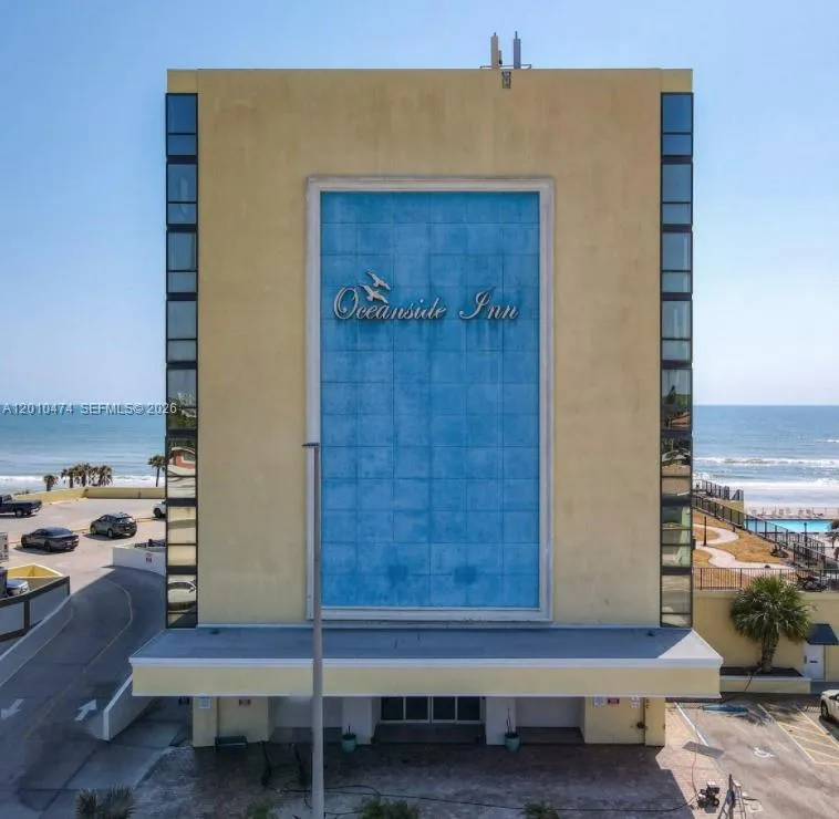 Foto de propiedad en 1909 S Atlantic Avenue 803-804, Daytona Beach, FL Daytona Beach con MLS# 