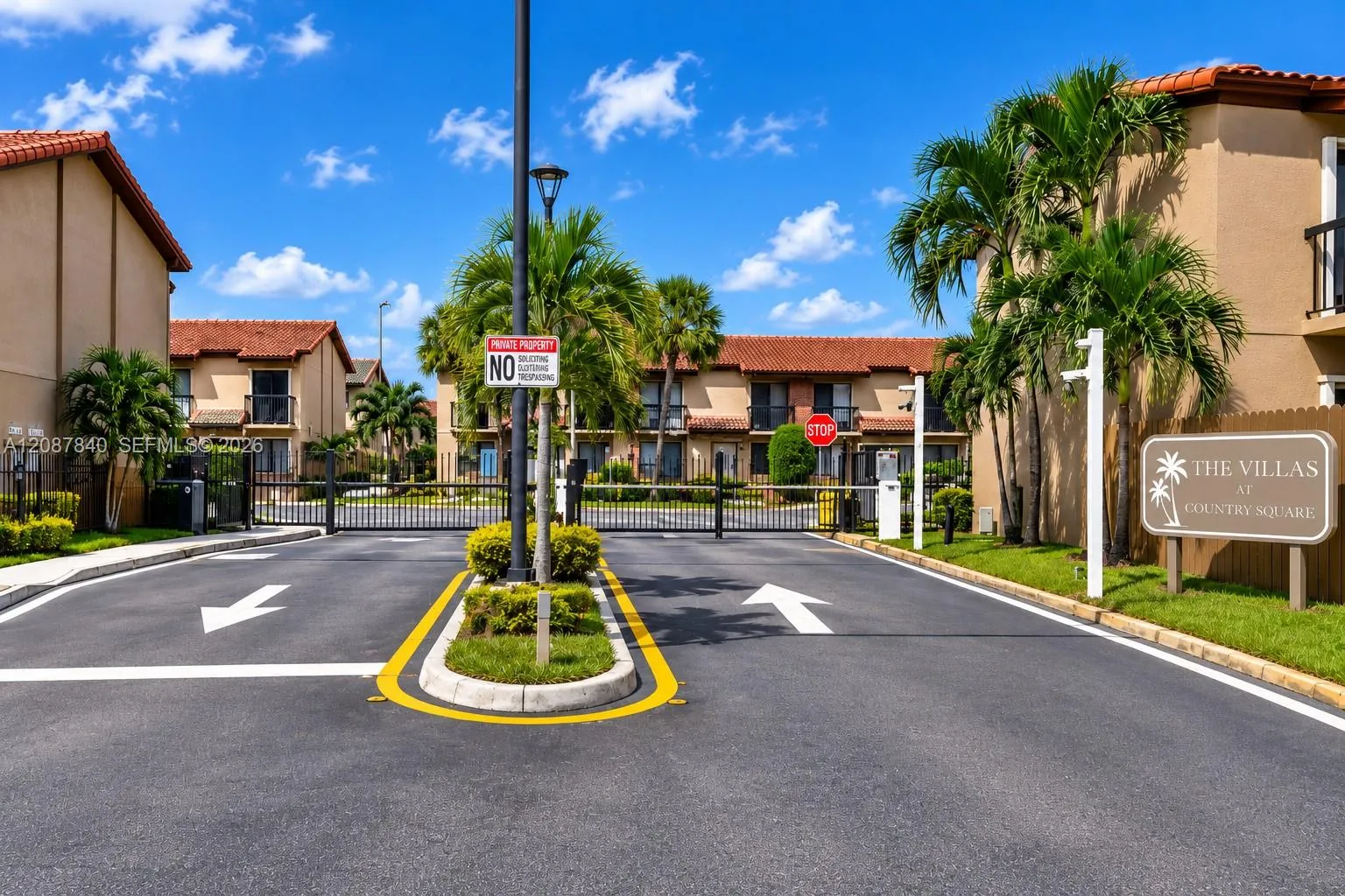 Foto de propiedad en 1909 SW 107th Avenue 907, Miami, FL 33165 Miami con MLS# 