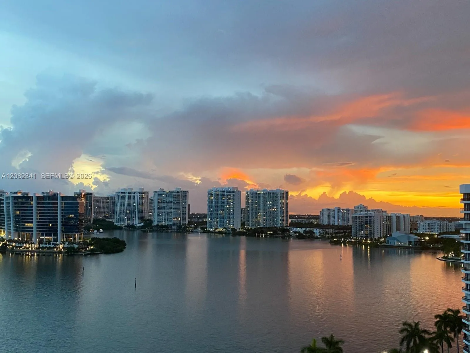 Foto de propiedad en 19101 NE 36th Court 1704, Aventura, FL 33180 Aventura con MLS# 