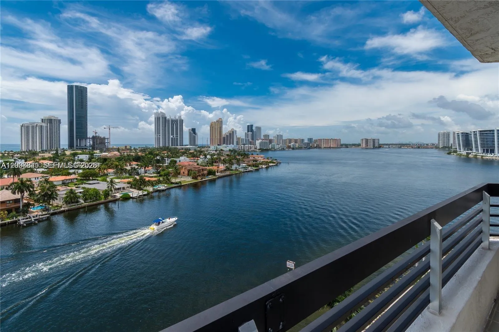 En Renta 19101 NE 36th Court 2008, Aventura, FL 33180, Aventura, FL 33180