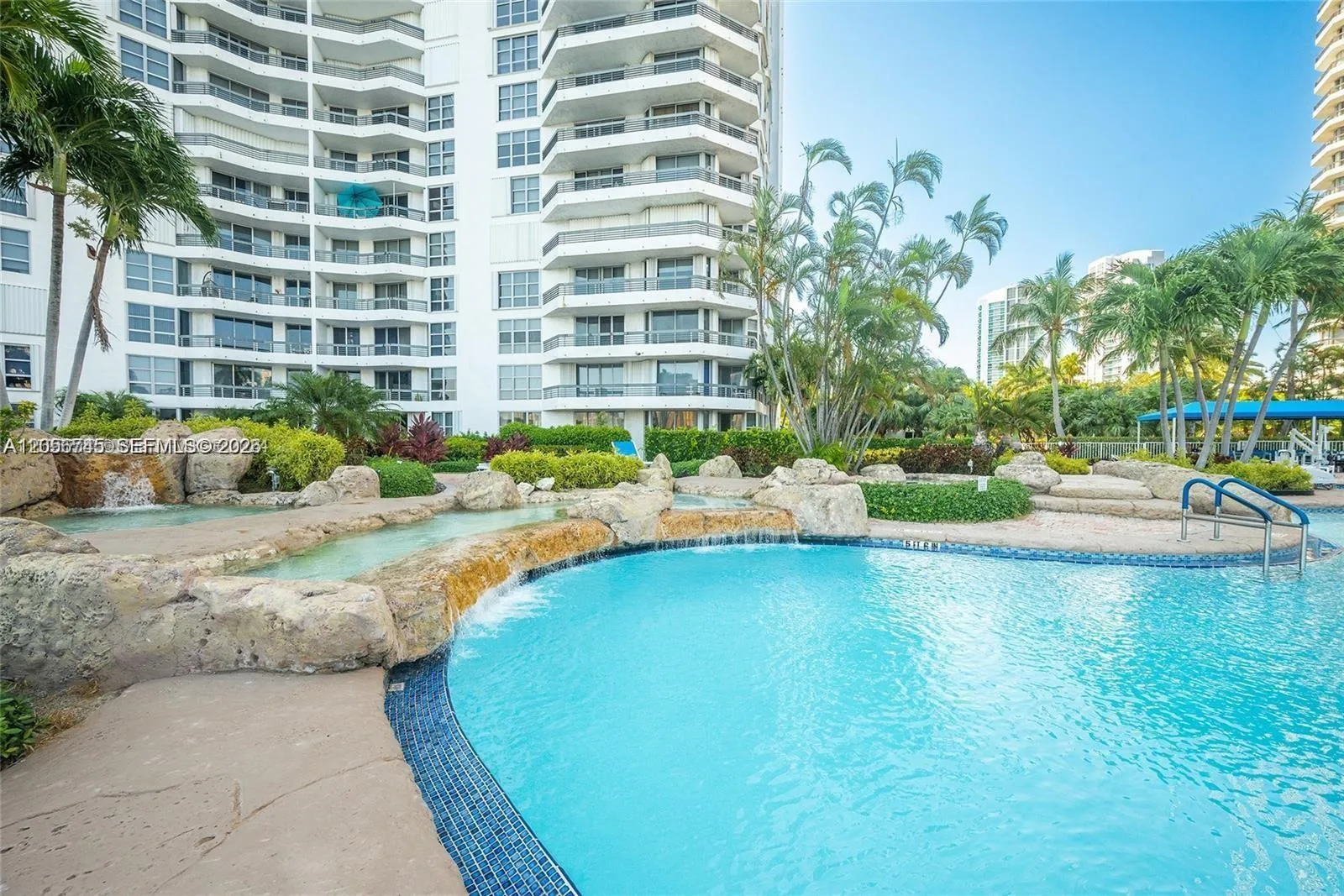 Foto de propiedad en 19101 NE 36th Court 2206, Aventura, FL 33180 Aventura con MLS# 
