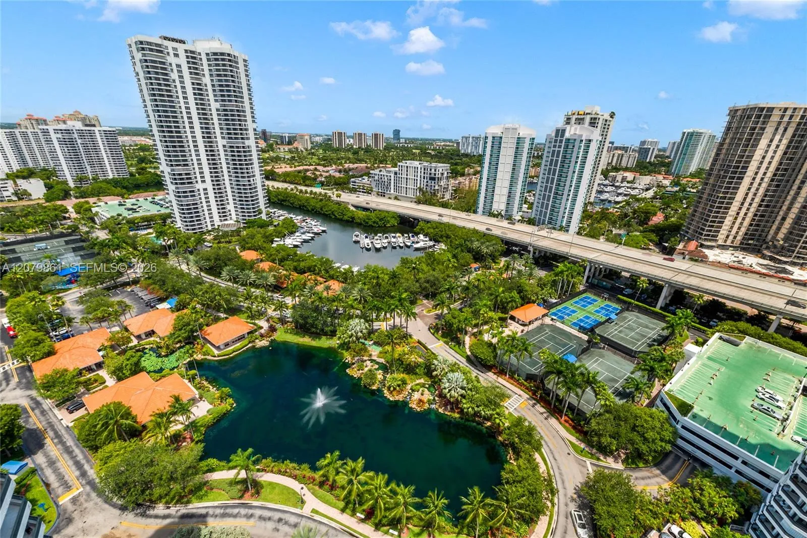 En Venta 19101 NE 36th Court 2607, Aventura, FL 33180, Aventura, FL 33180