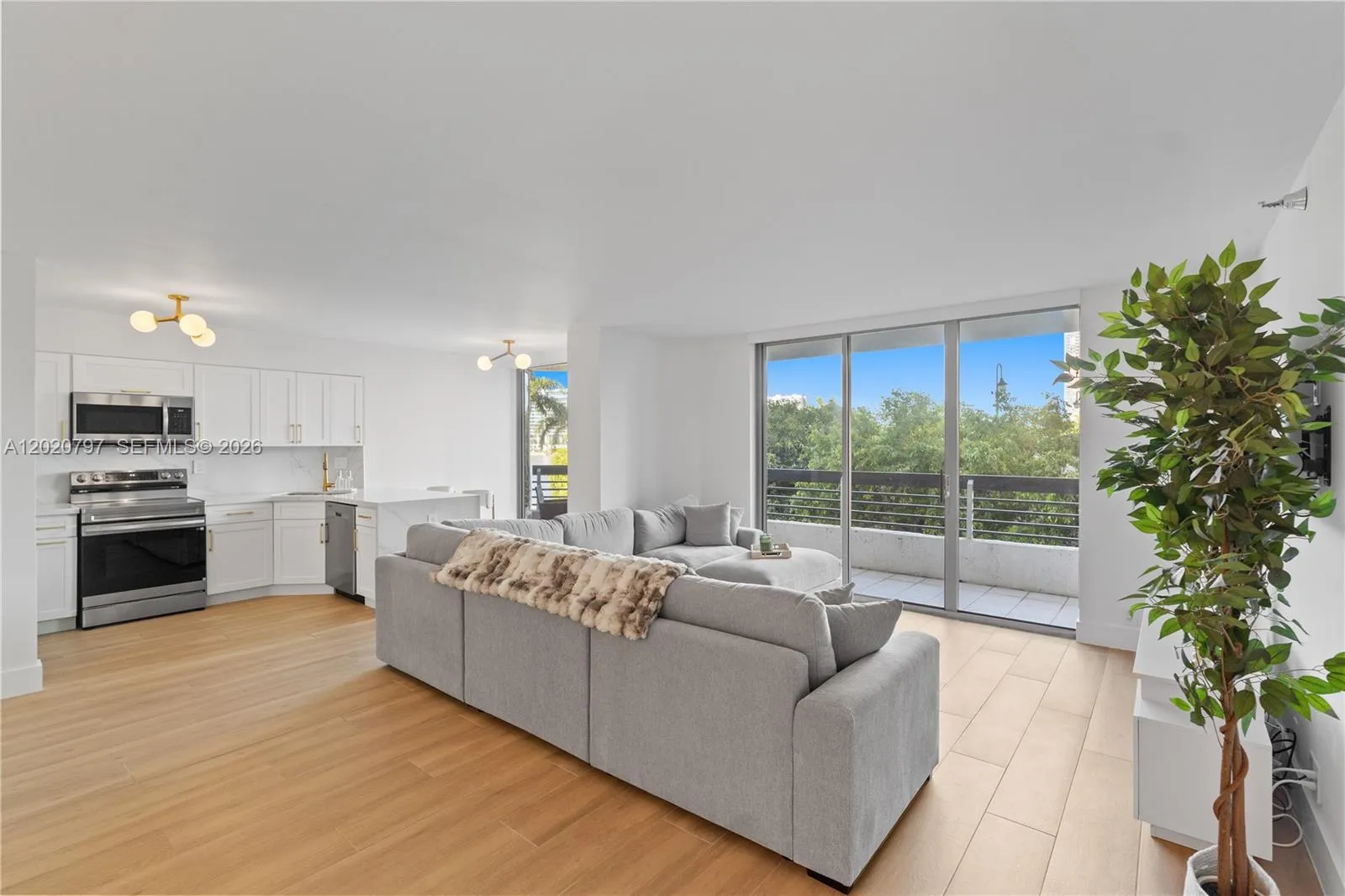 Foto de propiedad en 19101 NE 36th Court 402, Aventura, FL 33180 Aventura con MLS# 
