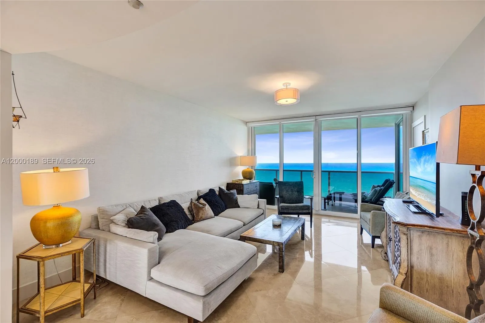 Foto de propiedad en 19111 Collins Avenue 2703, Sunny Isles Beach, FL 33160 Sunny Isles Beach con MLS# 