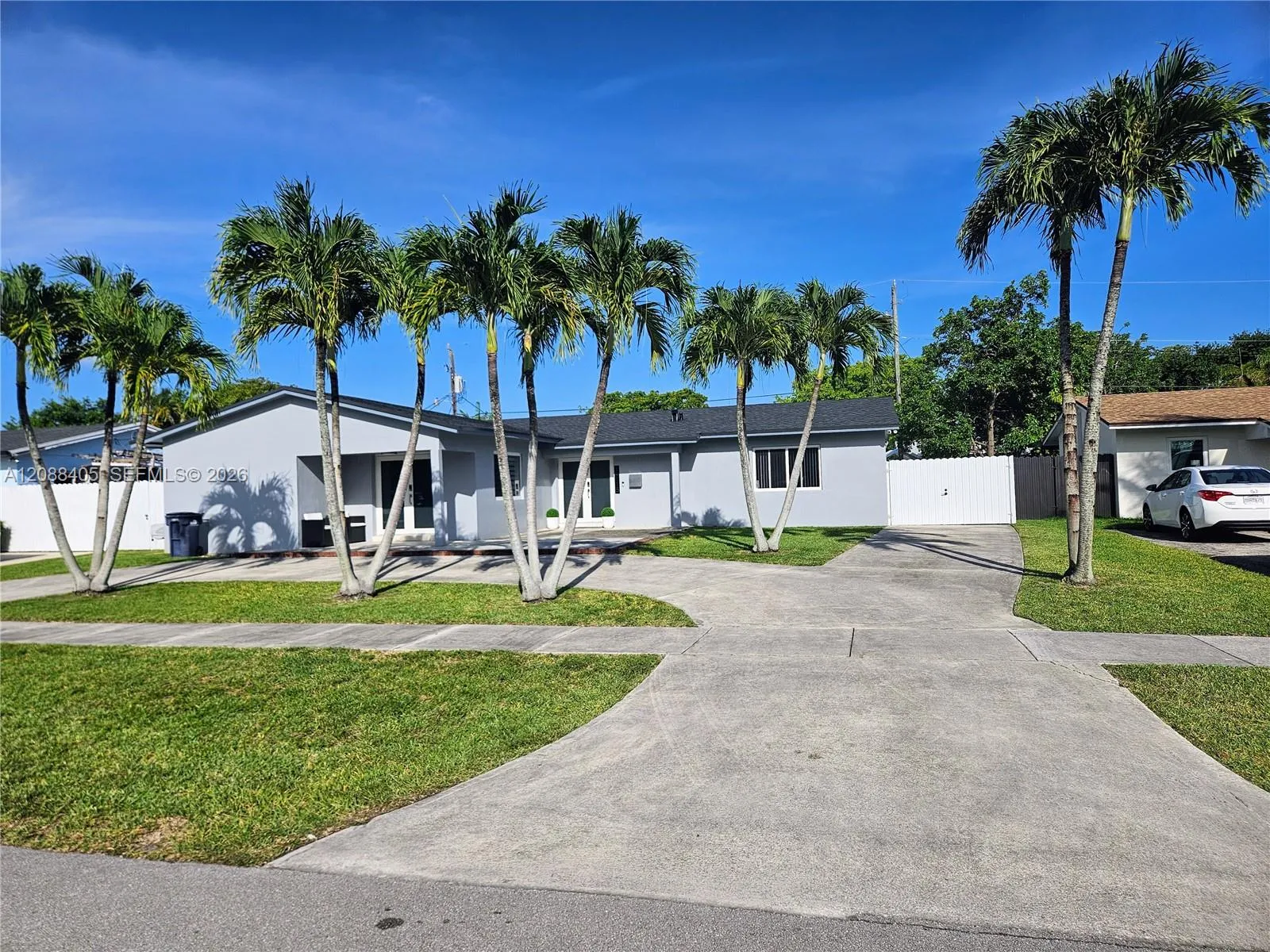 En Venta 19115 Bel Aire Drive, Cutler Bay, FL 33157, Cutler Bay, FL 33157