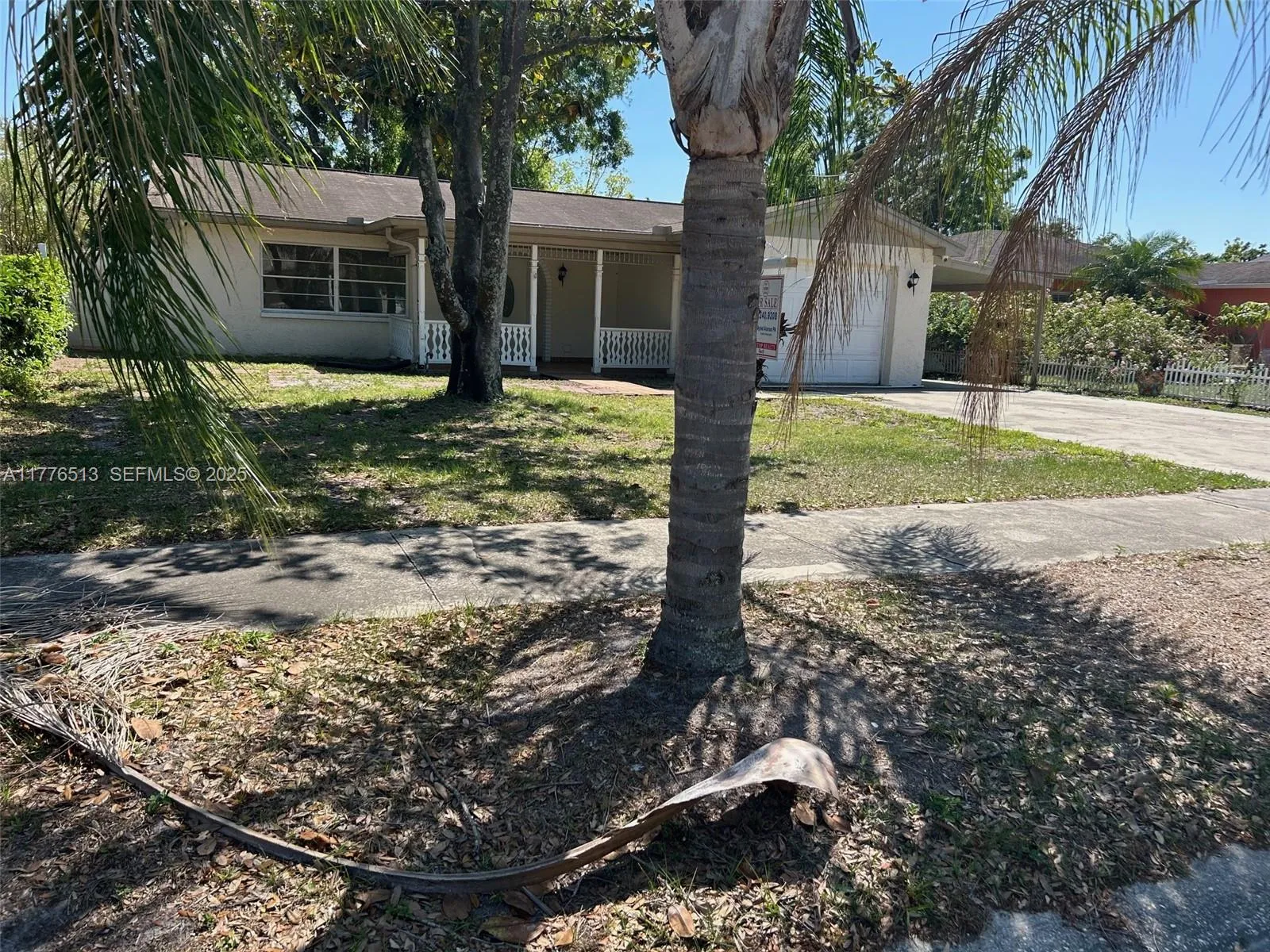 Foto de propiedad en 1912 W Clinton Street, Tampa, FL 33604 Tampa con MLS# 