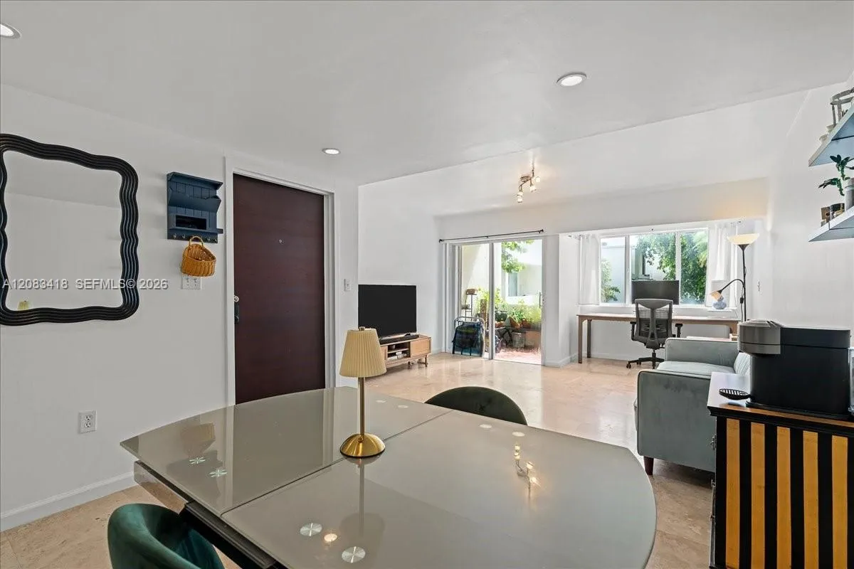 En Renta 1914 SW 17th Avenue 24, Miami, FL 33145, Miami, FL 33145