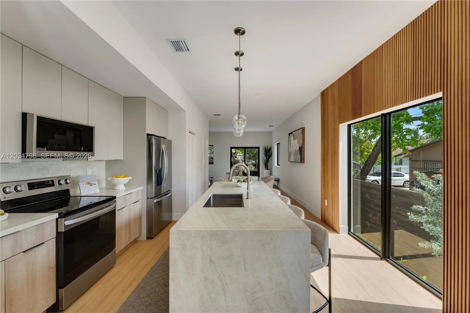 Foto de propiedad en 1917 NW 17 Street A, Miami, FL 33125 Miami con MLS# 