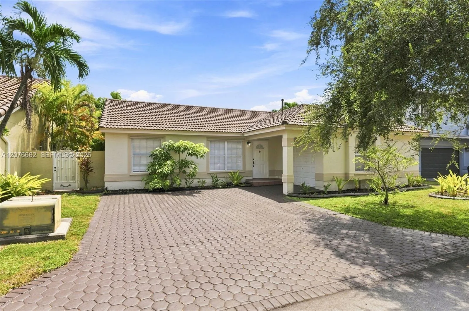 En Venta 19181 NW 89th Avenue, Hialeah, FL 33018, Hialeah, FL 33018