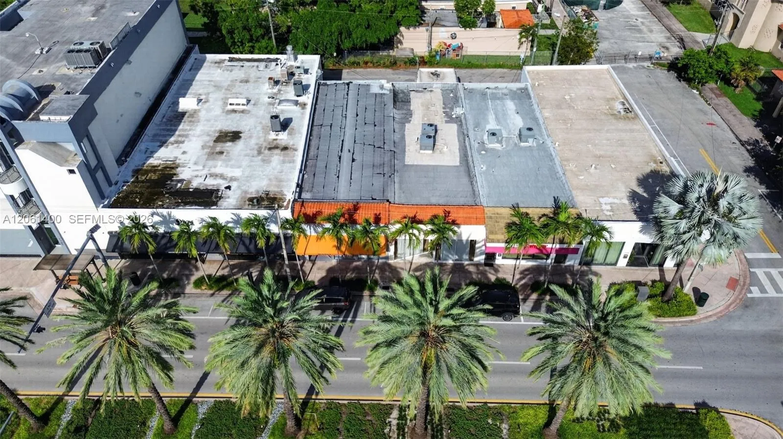Foto de propiedad en 1919 1923 Ponce De Leon Boulevard, Coral Gables, FL 33134 Coral Gables con MLS# 