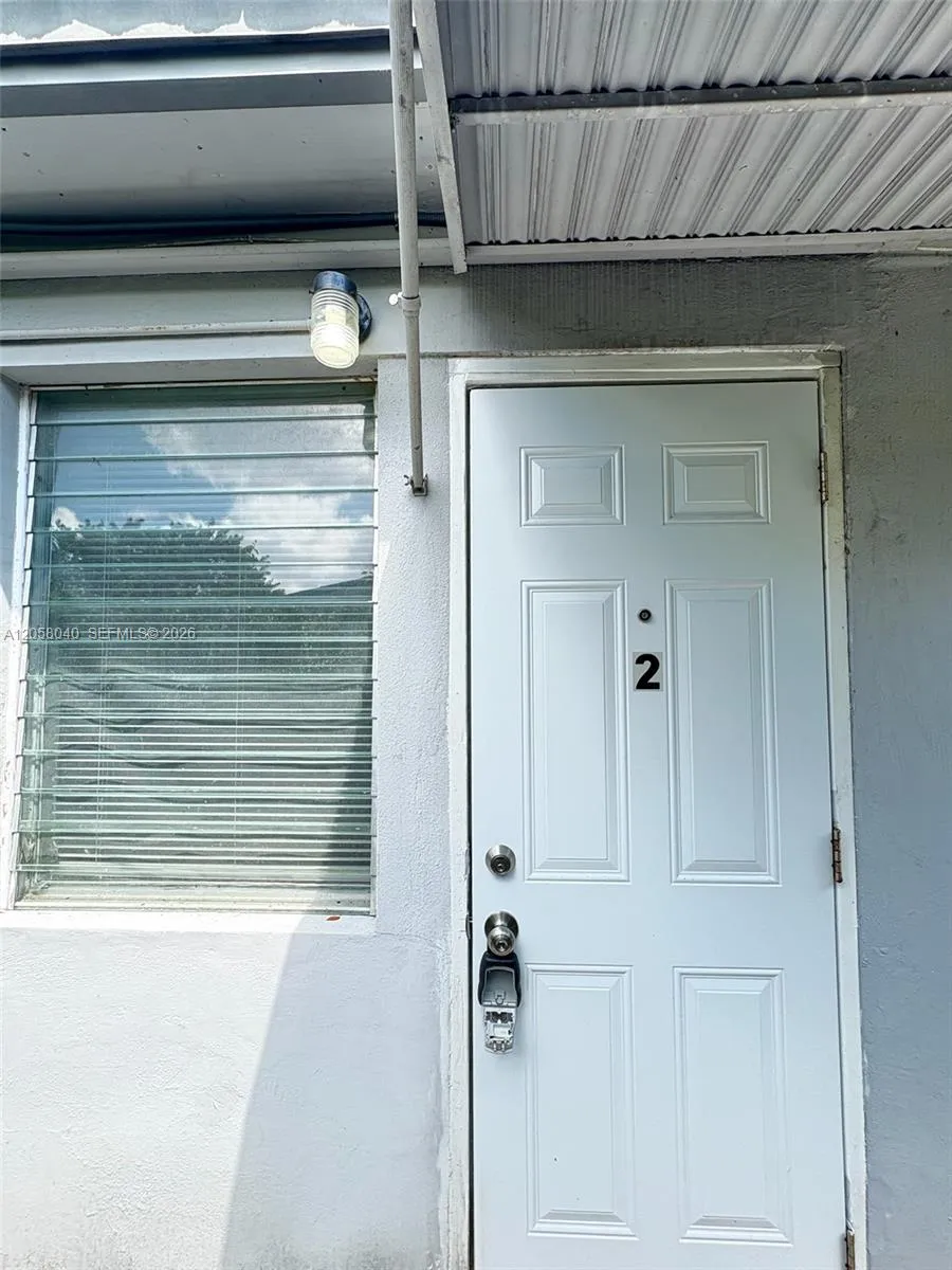 Foto de propiedad en 1919 Thomas Street 2, Hollywood, FL 33020 Hollywood con MLS# 