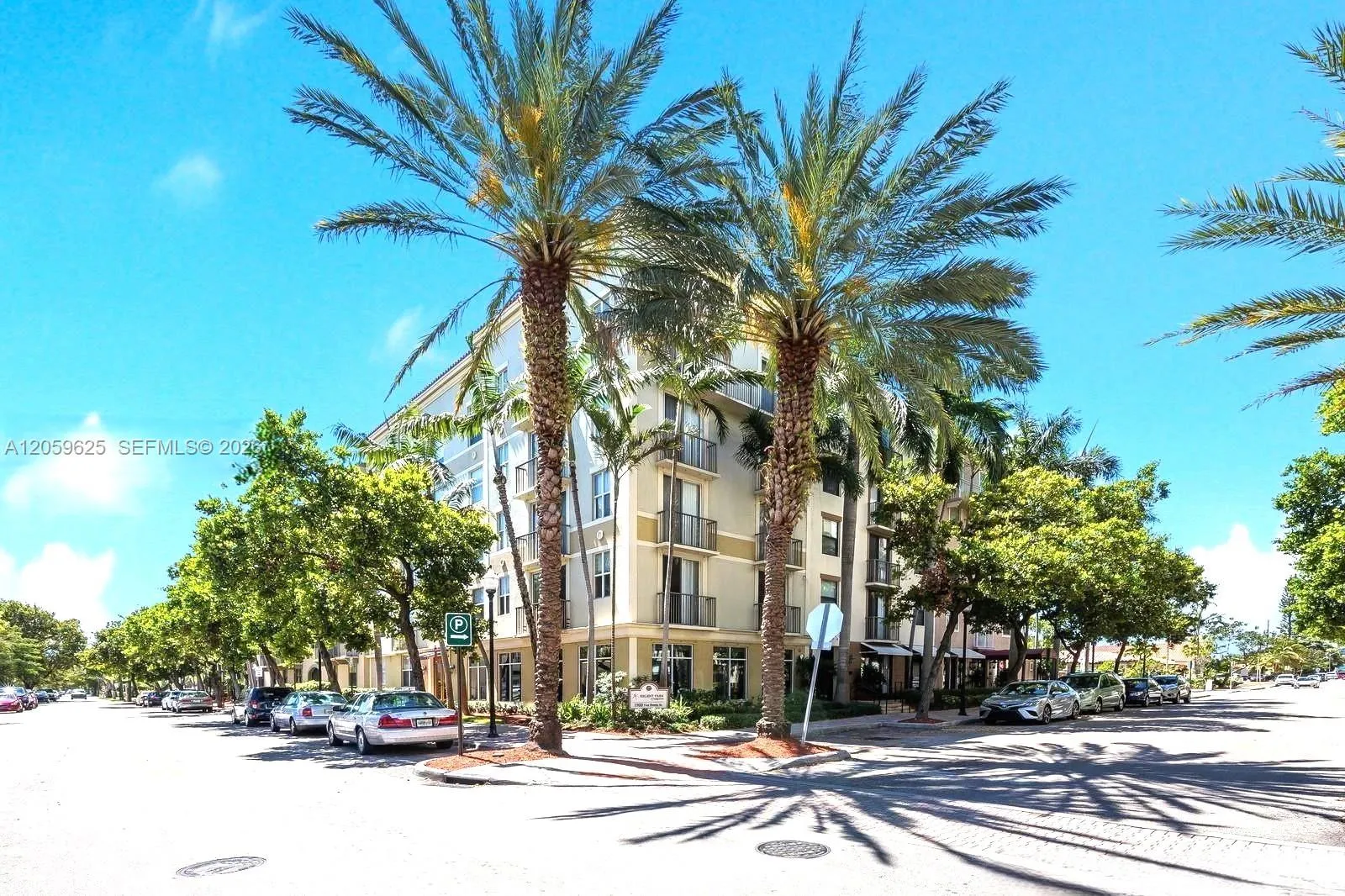 Foto de propiedad en 1919 Van Buren Street 515A, Hollywood, FL 33020 Hollywood con MLS# 