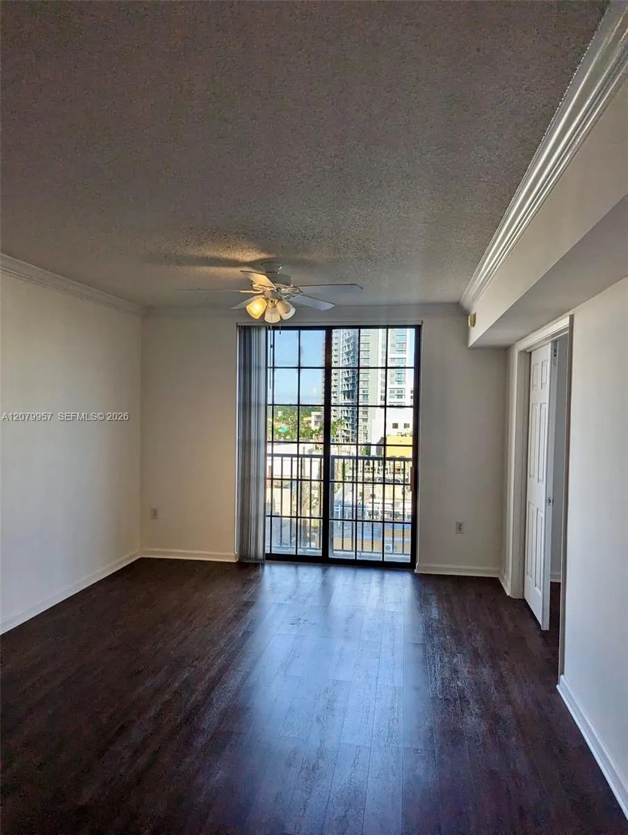 Foto de propiedad en 1919 Van Buren Street 721A, Hollywood, FL 33020 Hollywood con MLS# 