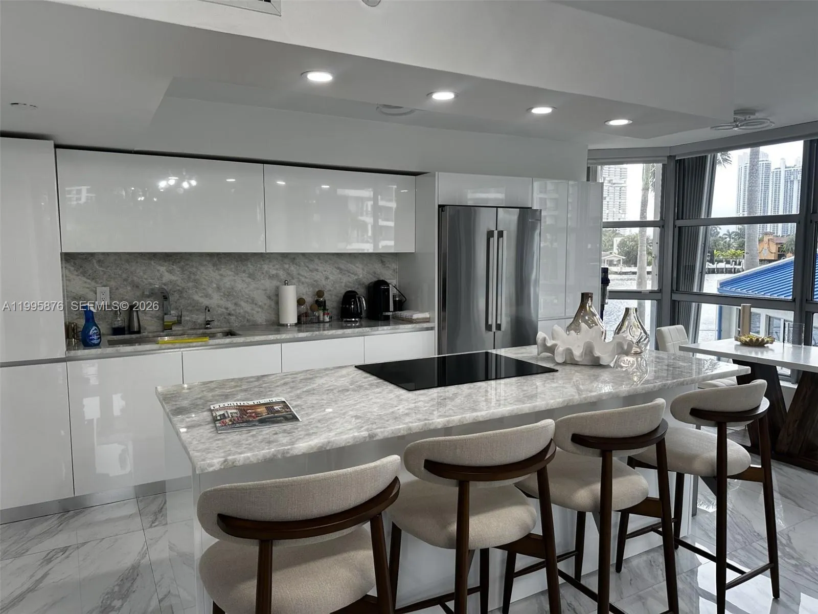 En Renta 19195 NE 36th Court 201, Aventura, FL 33180, Aventura, FL 33180