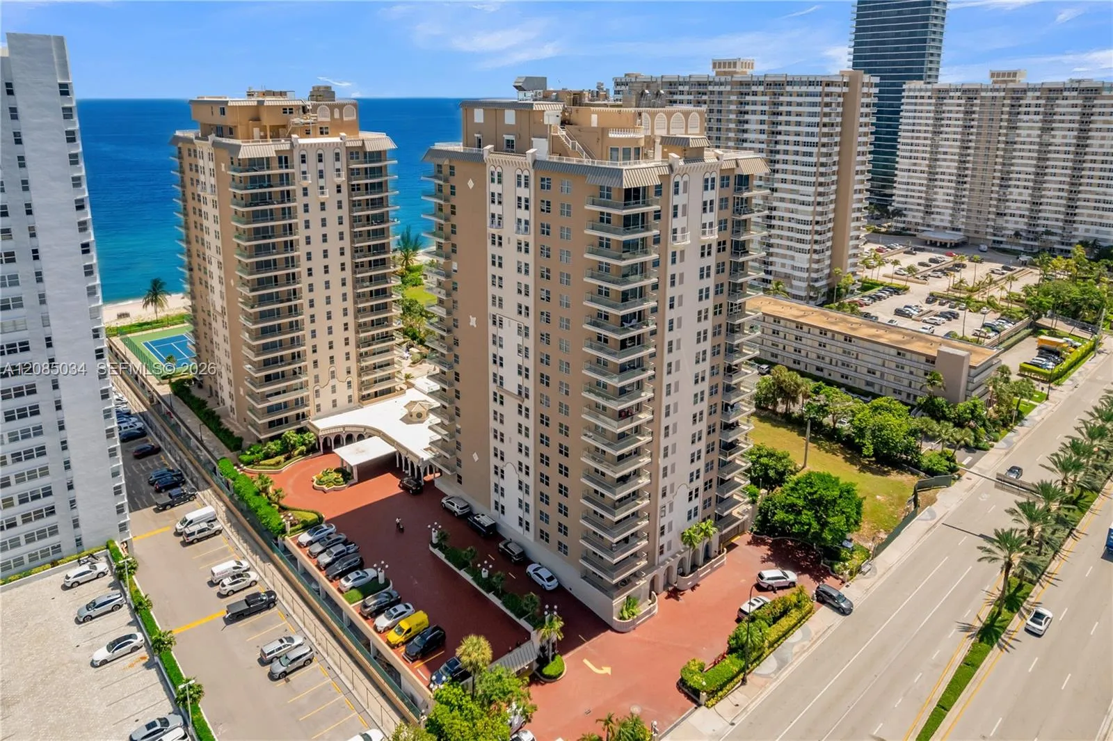En Venta 1920 S Ocean Drive 3A, Hallandale Beach, FL 33009, Hallandale Beach, FL 33009