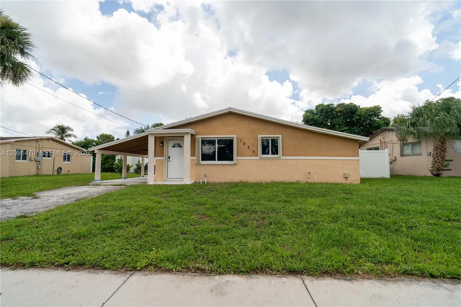 En Venta 1920 SW 64th Avenue, North Lauderdale, FL 33068, North Lauderdale, FL 33068