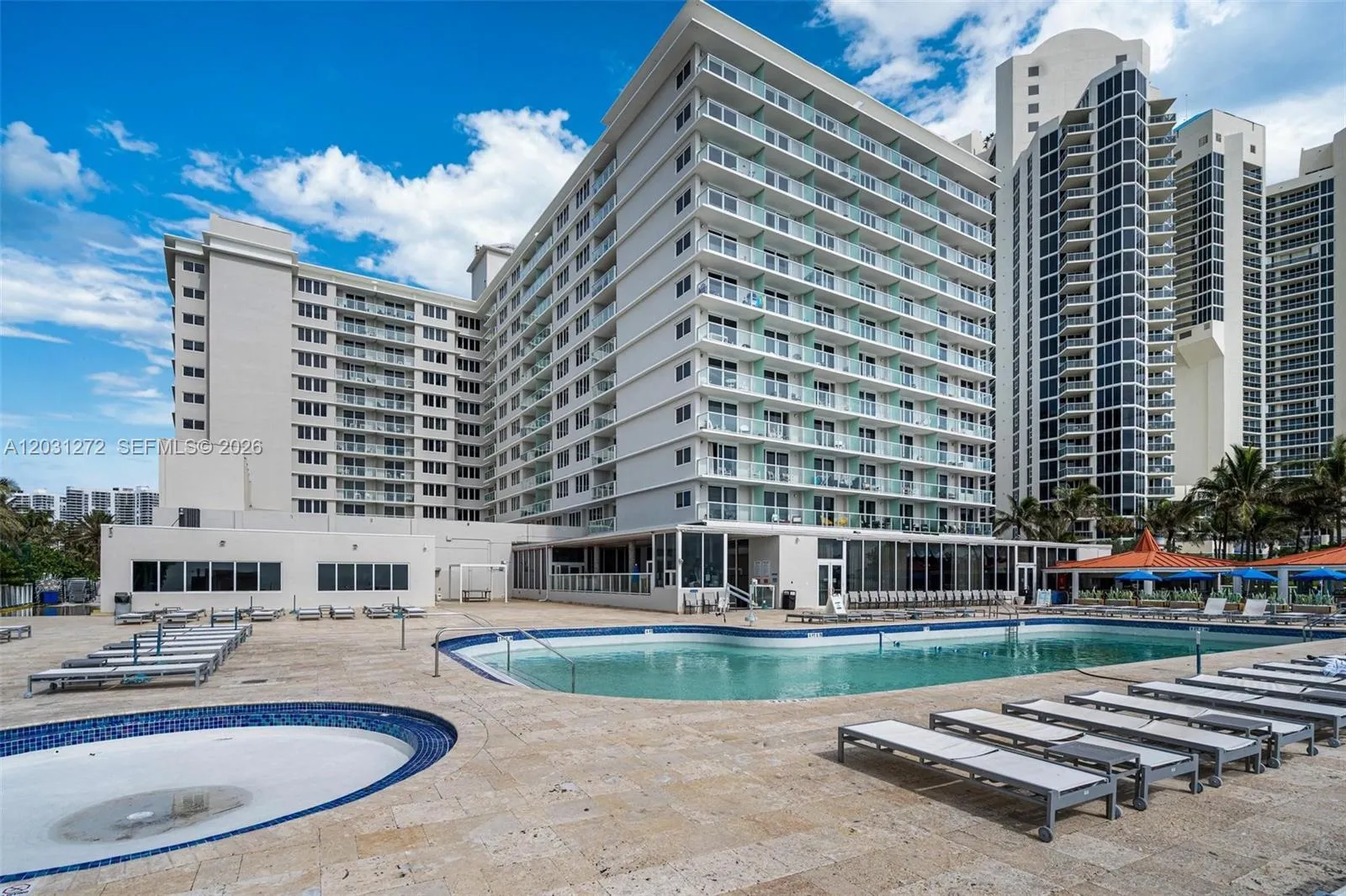 Foto de propiedad en 19201 Collins Avenue 104, Sunny Isles Beach, FL 33160 Sunny Isles Beach con MLS# 
