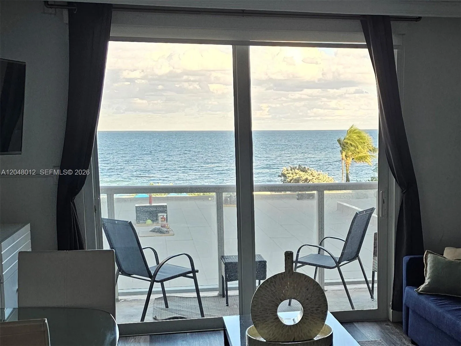 Foto de propiedad en 19201 Collins Avenue 246, Sunny Isles Beach, FL 33160 Sunny Isles Beach con MLS# 