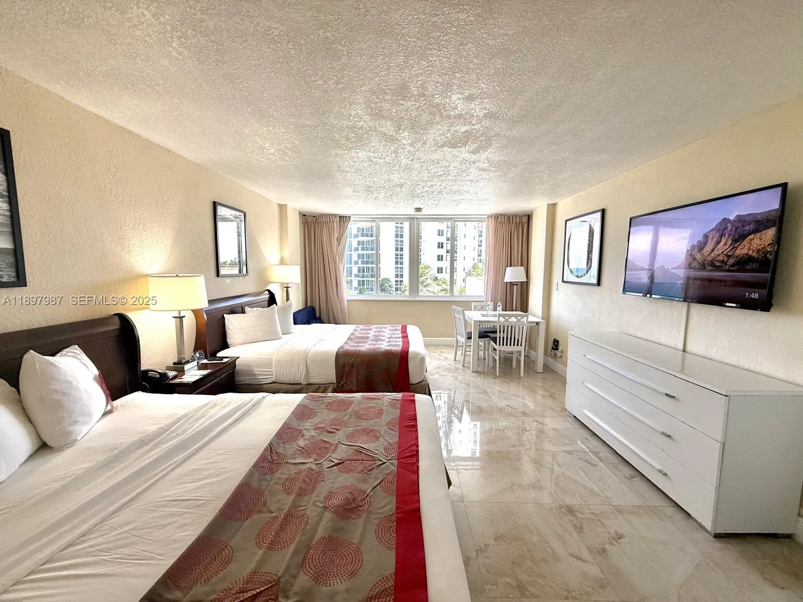 Vendido 19201 Collins Avenue 308, Sunny Isles Beach, FL 33160, Sunny Isles Beach, FL 33160