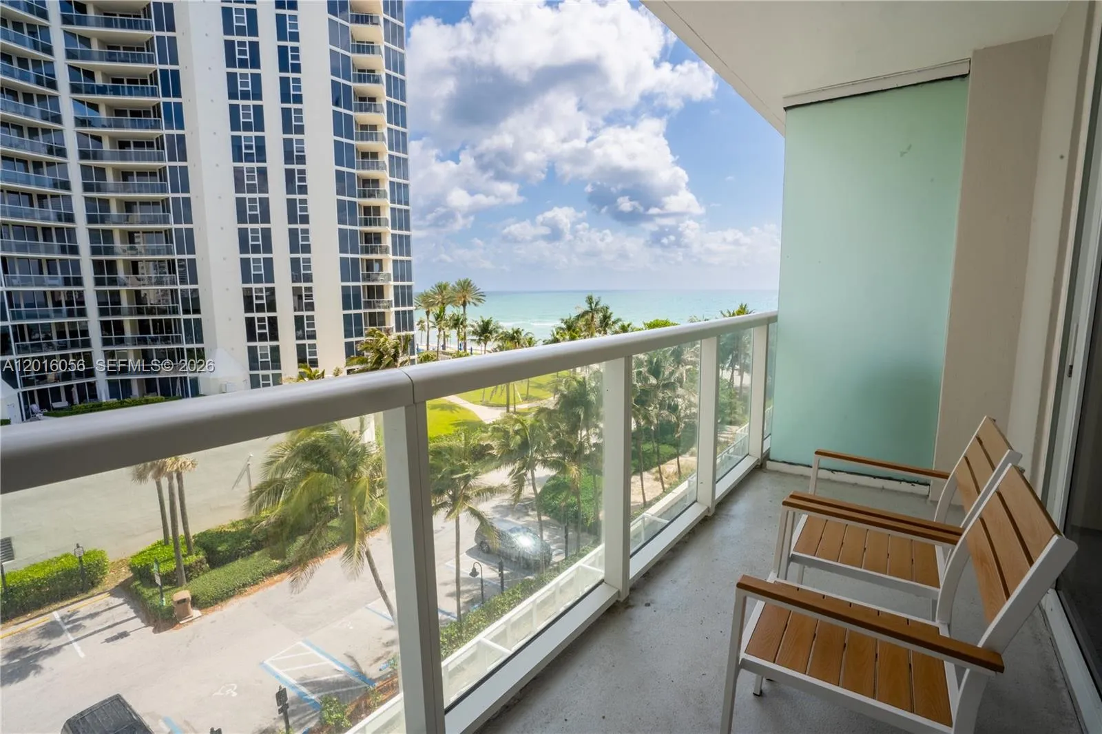 Foto de propiedad en 19201 Collins Avenue 425, Sunny Isles Beach, FL 33160 Sunny Isles Beach con MLS# 