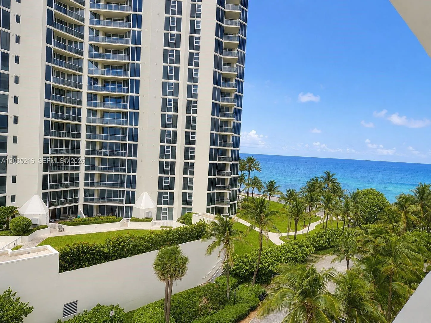 Foto de propiedad en 19201 Collins Avenue 527, Sunny Isles Beach, FL 33160 Sunny Isles Beach con MLS# 