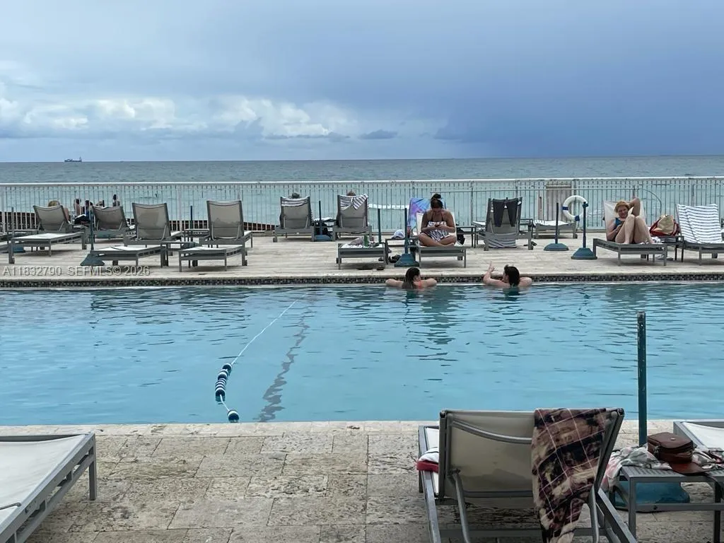 Foto de propiedad en 19201 Collins Avenue 717, Sunny Isles Beach, FL 33160 Sunny Isles Beach con MLS# 