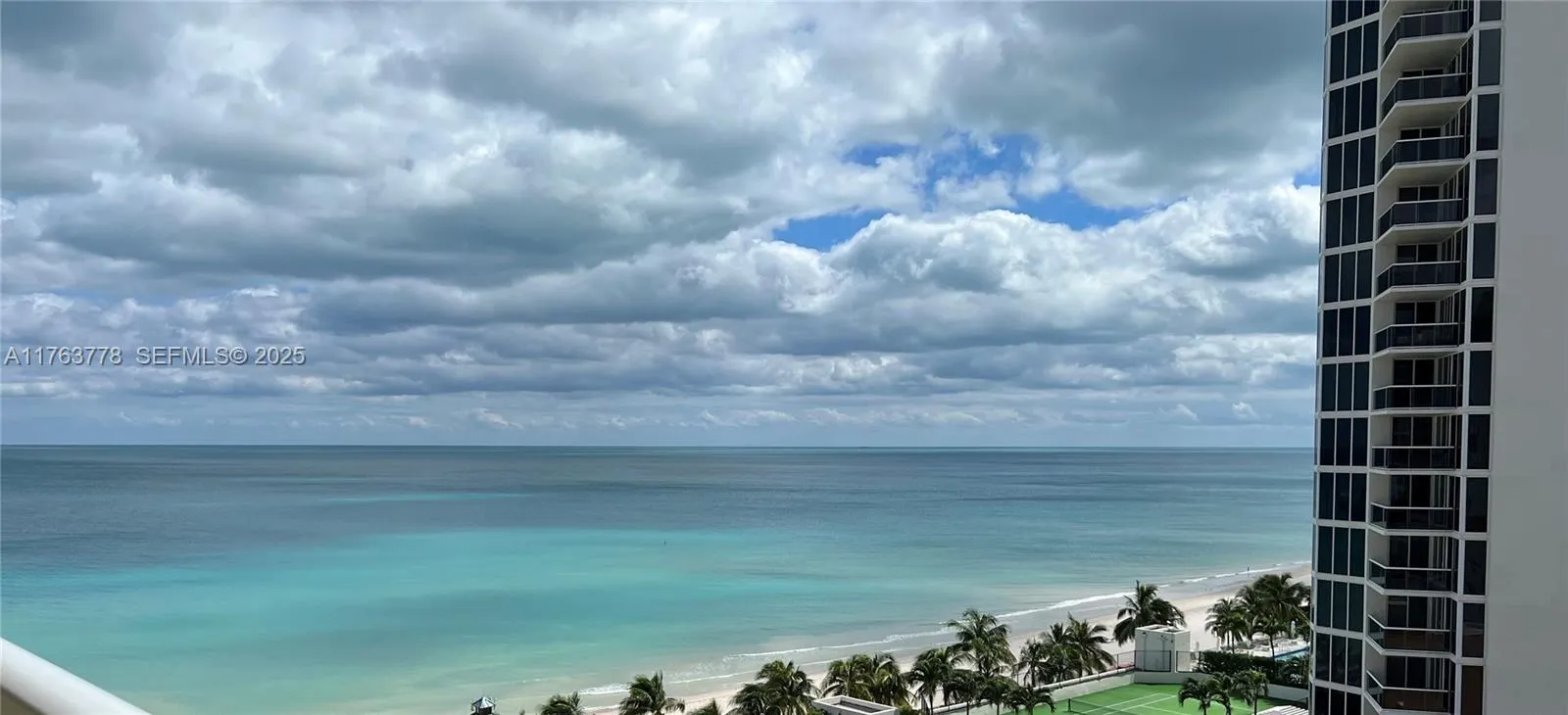 Foto de propiedad en 19201 Collins Avenue 805, Sunny Isles Beach, FL 33160 Sunny Isles Beach con MLS# 