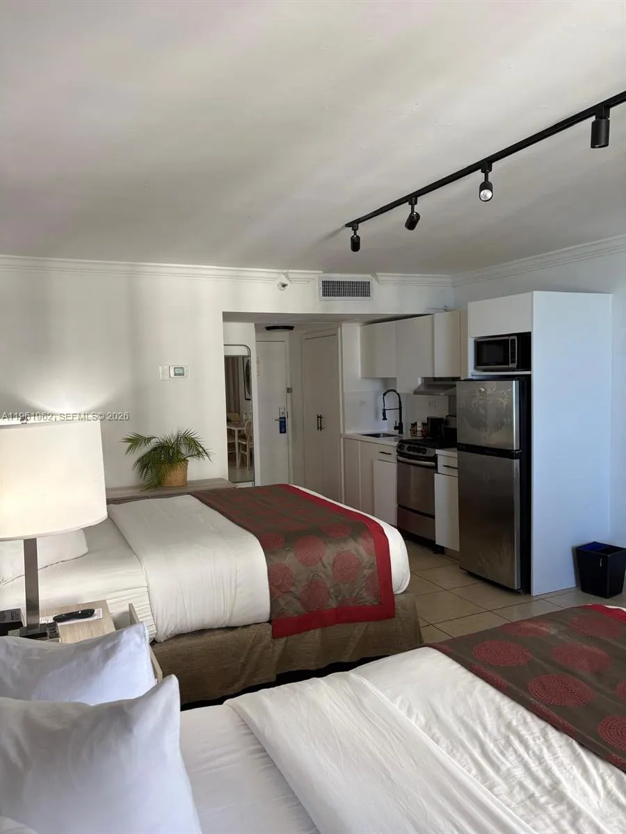 Foto de propiedad en 19201 Collins Avenue 820, Sunny Isles Beach, FL 33160 Sunny Isles Beach con MLS# 