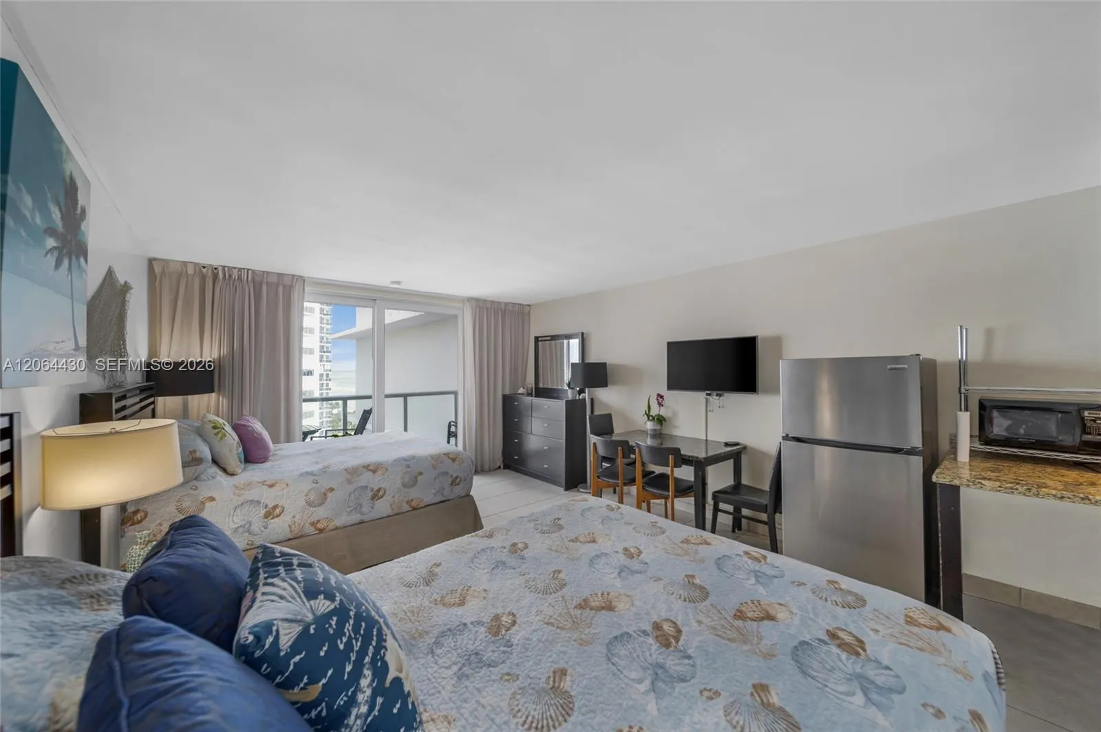 Foto de propiedad en 19201 N Collins Avenue 1117, Sunny Isles Beach, FL 33160 Sunny Isles Beach con MLS# 