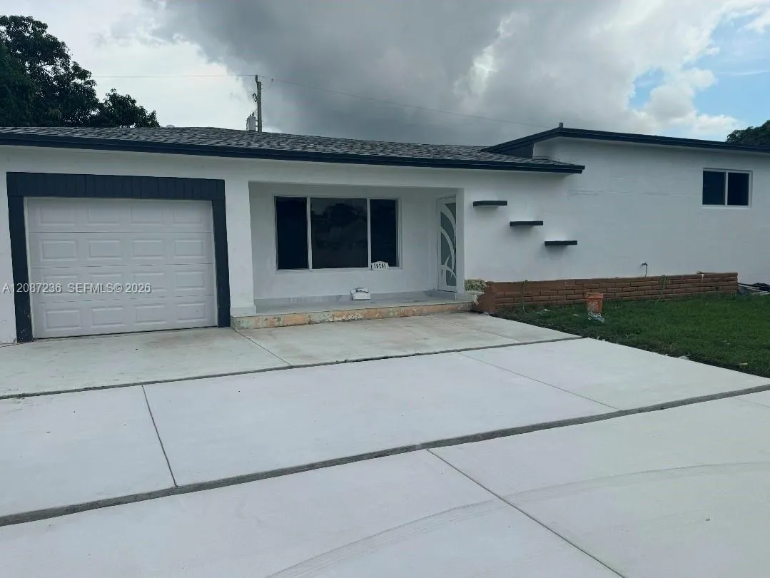 En Venta 19201 NW 10th Court, Miami Gardens, FL 33169, Miami Gardens, FL 33169