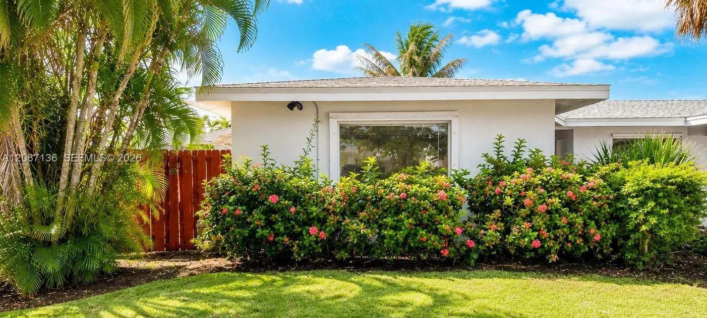 Foto de propiedad en 1925 NE 26th Street 1, Wilton Manors, FL 33305 Wilton Manors con MLS# 