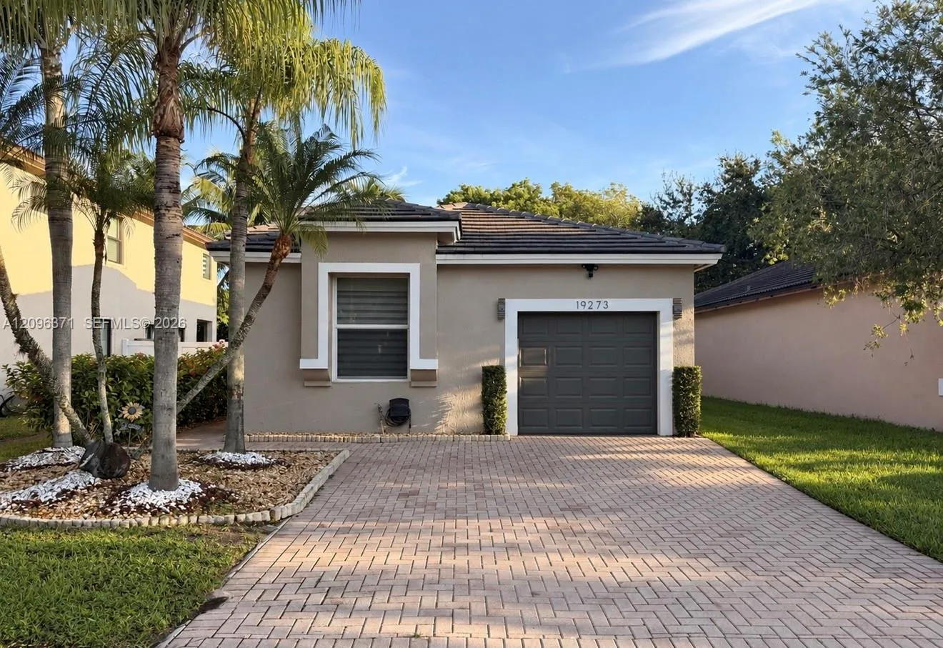En Renta 19273 NW 14th Street 19273, Pembroke Pines, FL 33029, Pembroke Pines, FL 33029