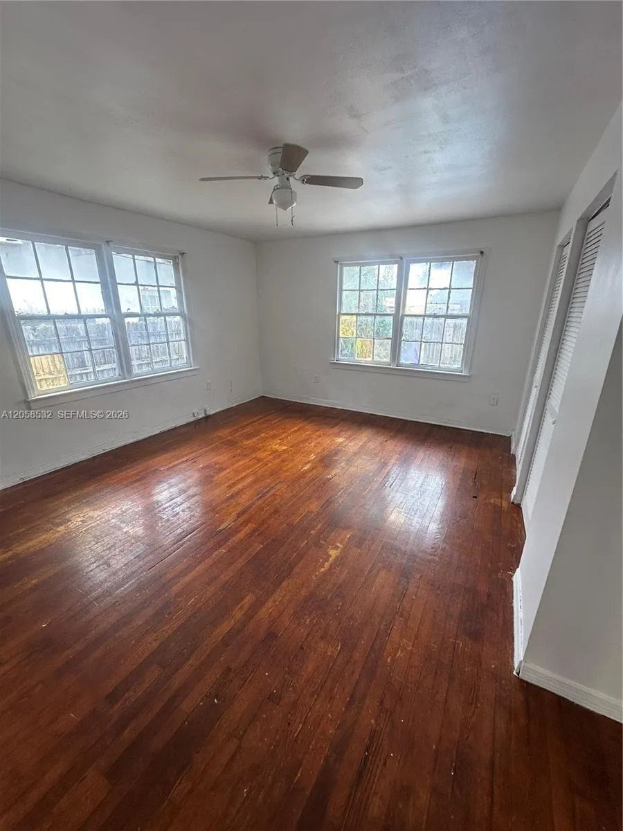 Foto de propiedad en 1928 Mckinley Street 5, Hollywood, FL 33020 Hollywood con MLS# 