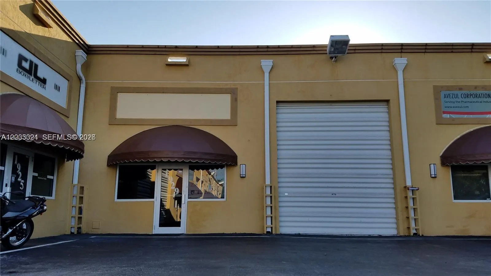 Foto de propiedad en 1929 NW 108th Avenue 1929, Sweetwater, FL 33172 Sweetwater con MLS# 