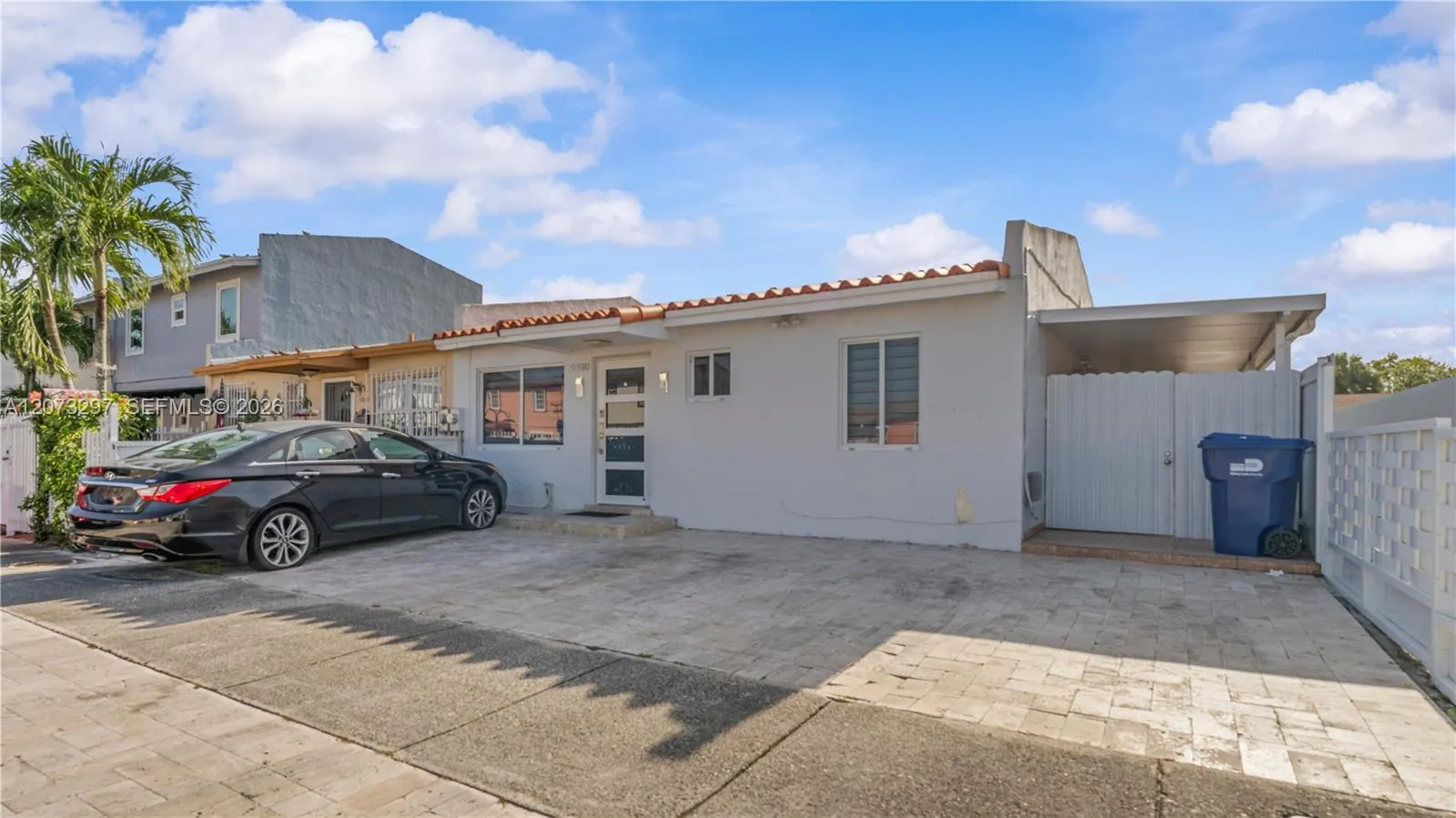 Foto de propiedad en 19300 NW 45th Avenue, Miami Gardens, FL 33055 Miami Gardens con MLS# 
