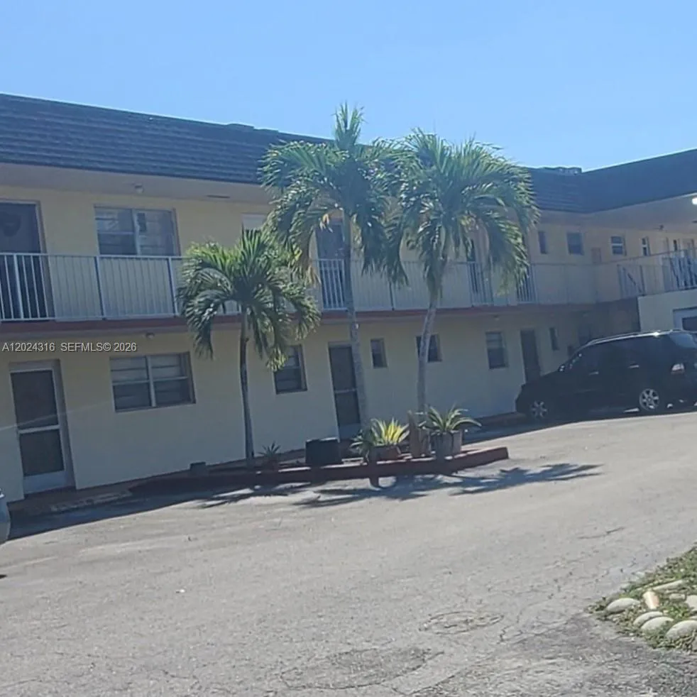 En Renta 19305 NE 2nd Avenue 2323, Miami, FL 33179, Miami, FL 33179
