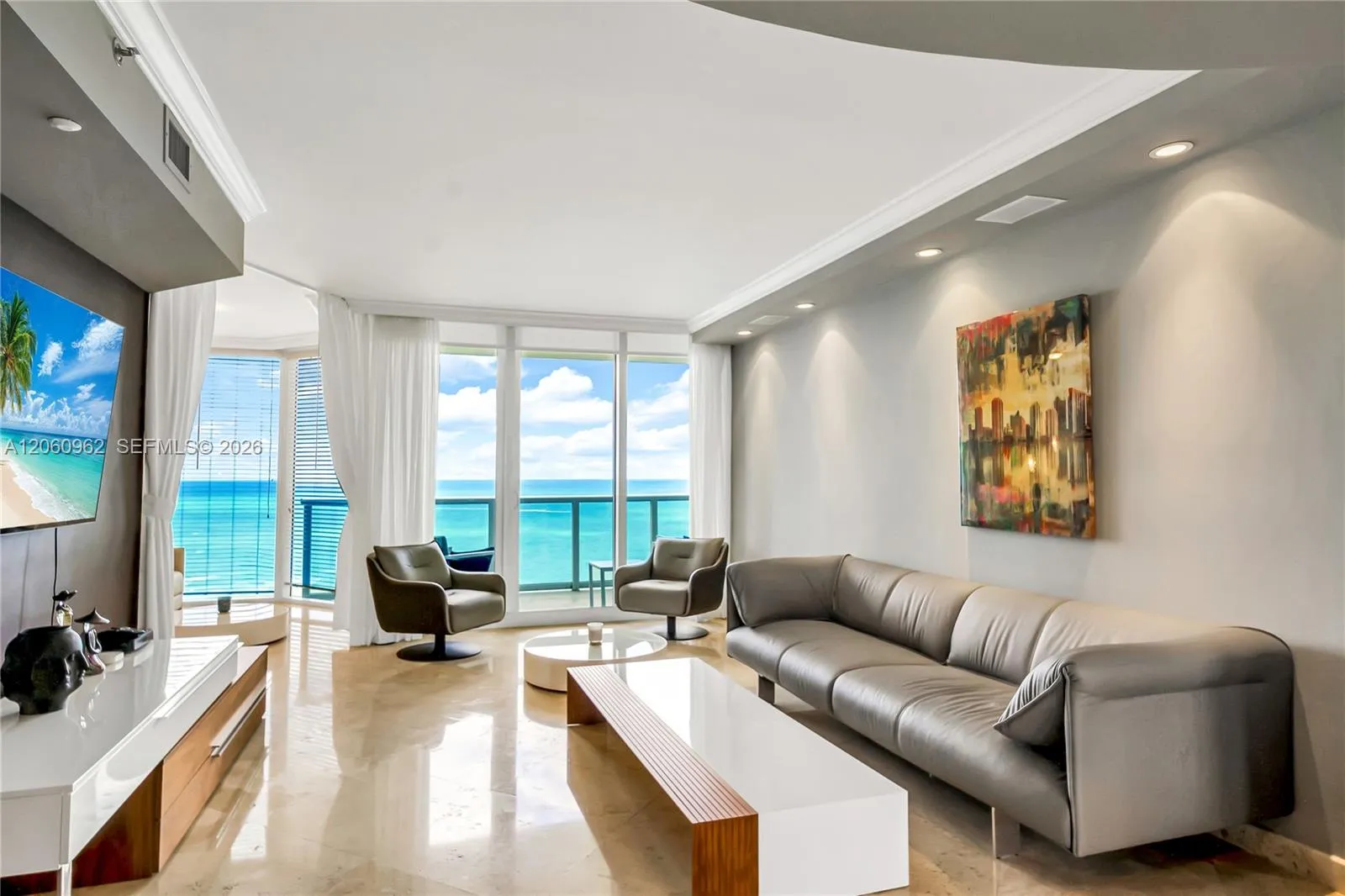 Foto de propiedad en 19333 Collins Avenue 1903, Sunny Isles Beach, FL 33160 Sunny Isles Beach con MLS# 