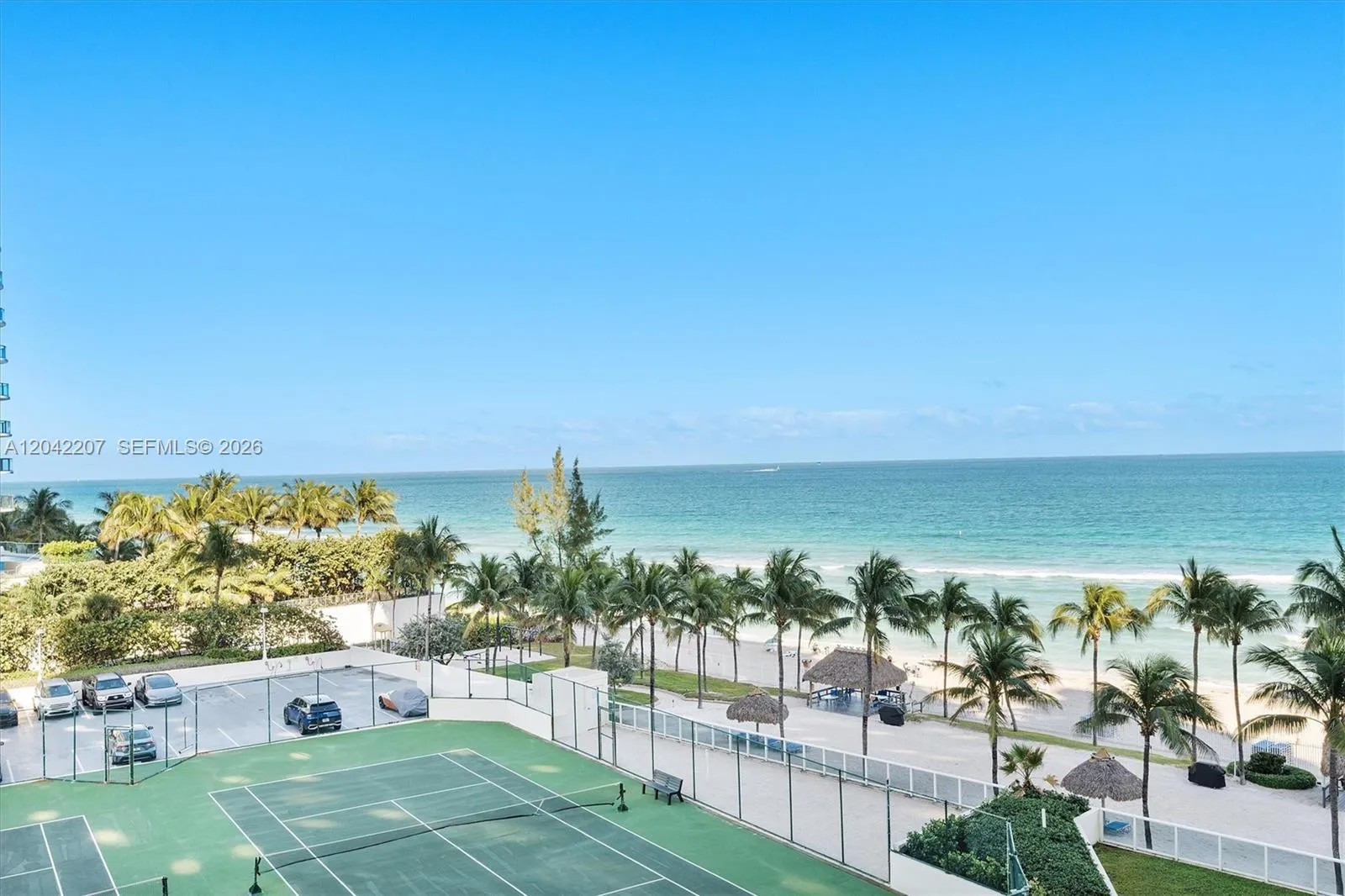 Foto de propiedad en 19333 Collins Avenue 703, Sunny Isles Beach, FL 33160 Sunny Isles Beach con MLS# 
