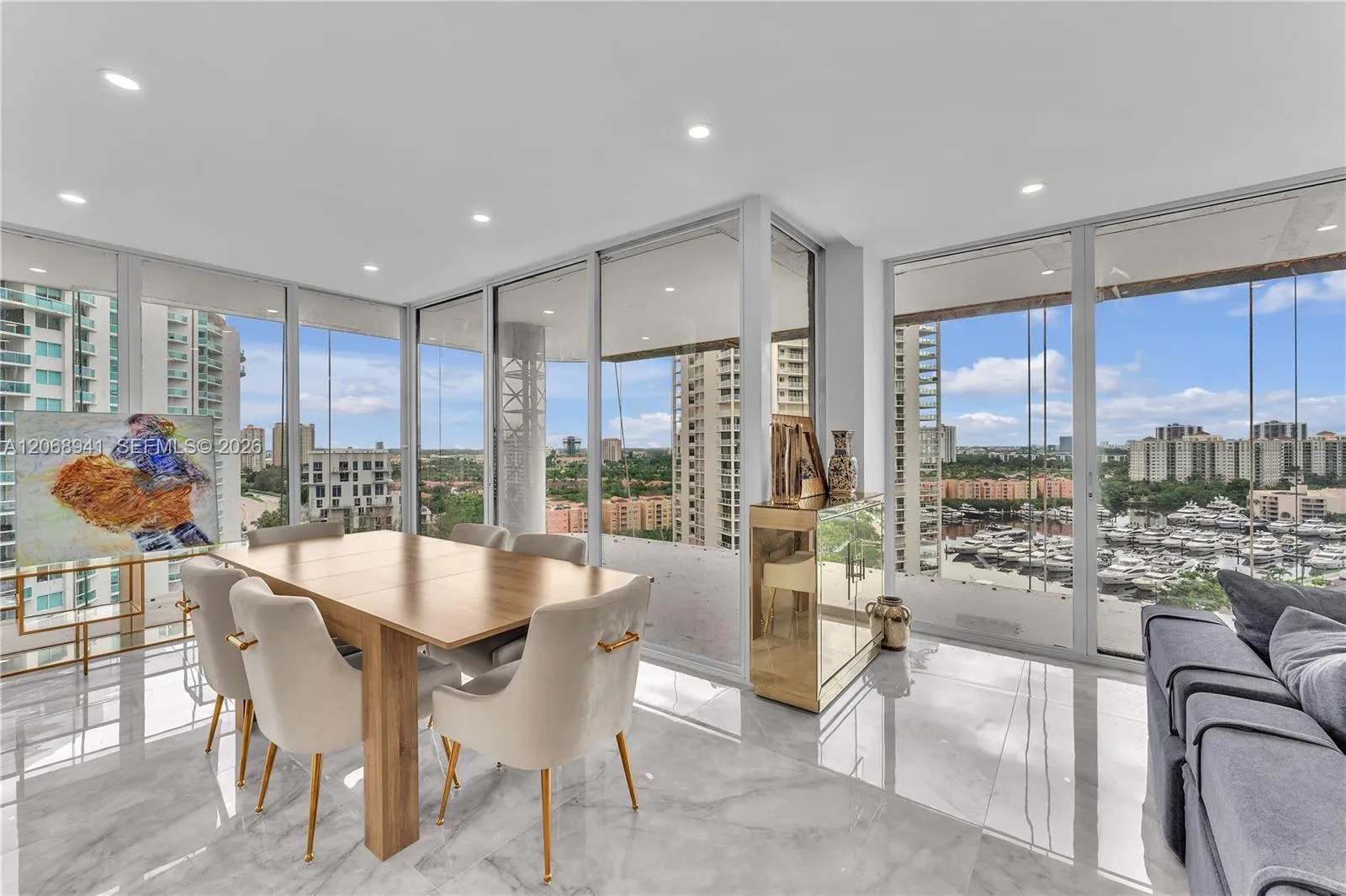 Foto de propiedad en 19355 Turnberry Way 14D, Aventura, FL 33180 Aventura con MLS#