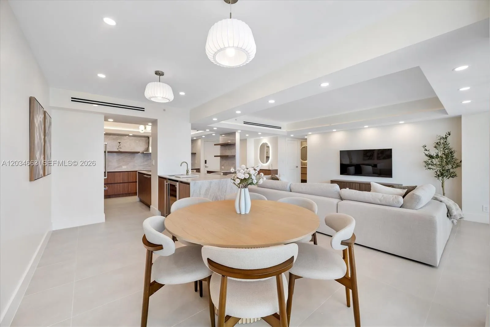 Foto de propiedad en 19355 Turnberry Way 19F, Aventura, FL 33180 Aventura con MLS#