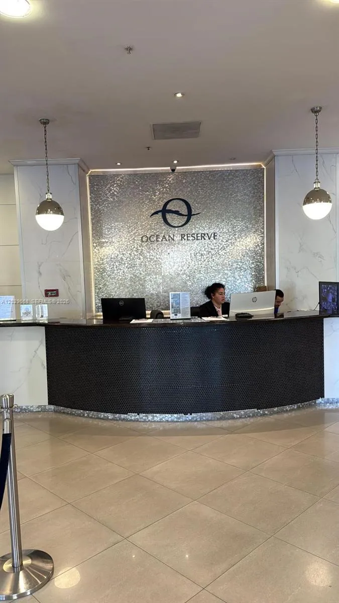 Foto de propiedad en 19370 Collins Avenue 1005, Sunny Isles Beach, FL 33160 Sunny Isles Beach con MLS#