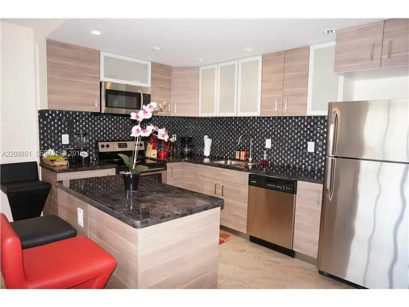 Foto de propiedad en 19370 Collins Avenue 1007, Sunny Isles Beach, FL 33160 Sunny Isles Beach con MLS# 