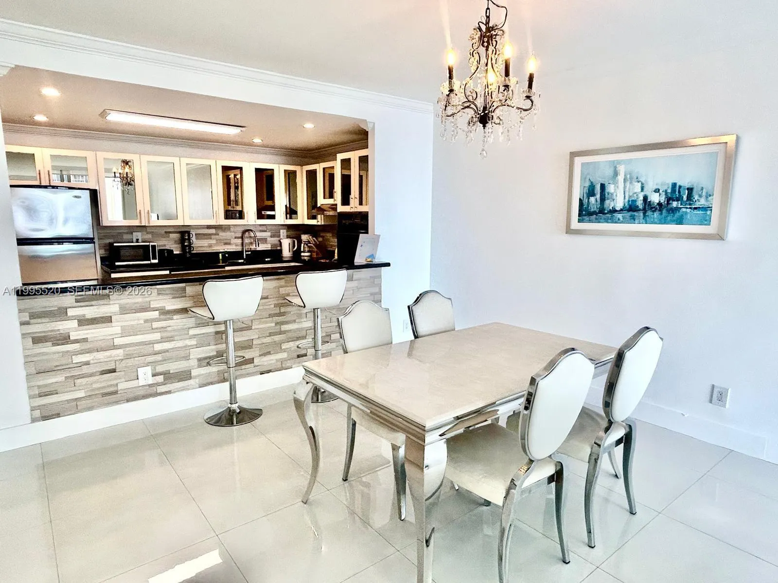Foto de propiedad en 19370 Collins Avenue 1015, Sunny Isles Beach, FL 33160 Sunny Isles Beach con MLS# 