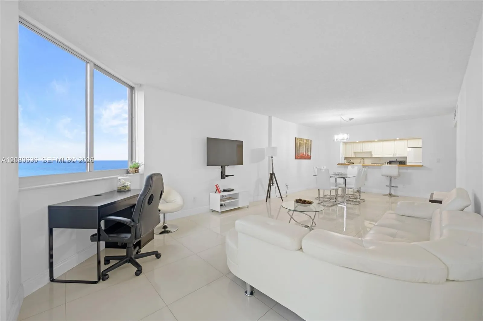 Foto de propiedad en 19370 Collins Avenue 1426, Sunny Isles Beach, FL 33160 Sunny Isles Beach con MLS# 