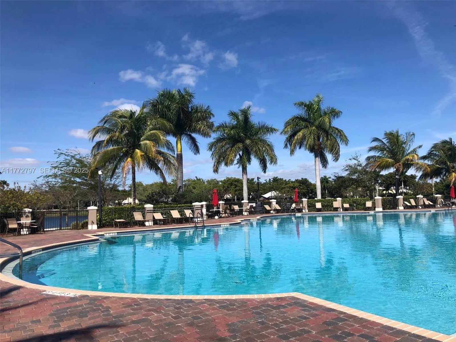 Foto de propiedad en 19370 Collins Avenue 326, Sunny Isles Beach, FL 33160 Sunny Isles Beach con MLS# 