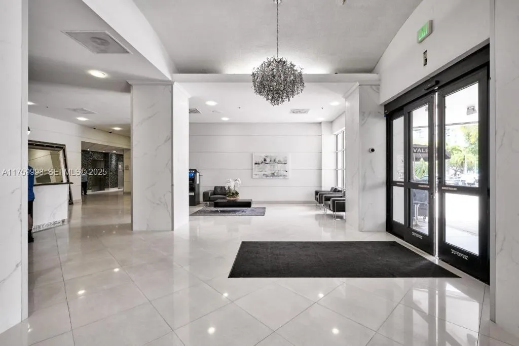 Foto de propiedad en 19370 Collins Avenue 614, Sunny Isles Beach, FL 33160 Sunny Isles Beach con MLS# 