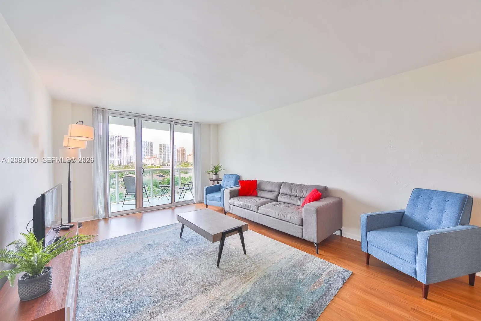 En Renta 19370 Collins Avenue 622, Sunny Isles Beach, FL 33160, Sunny Isles Beach, FL 33160