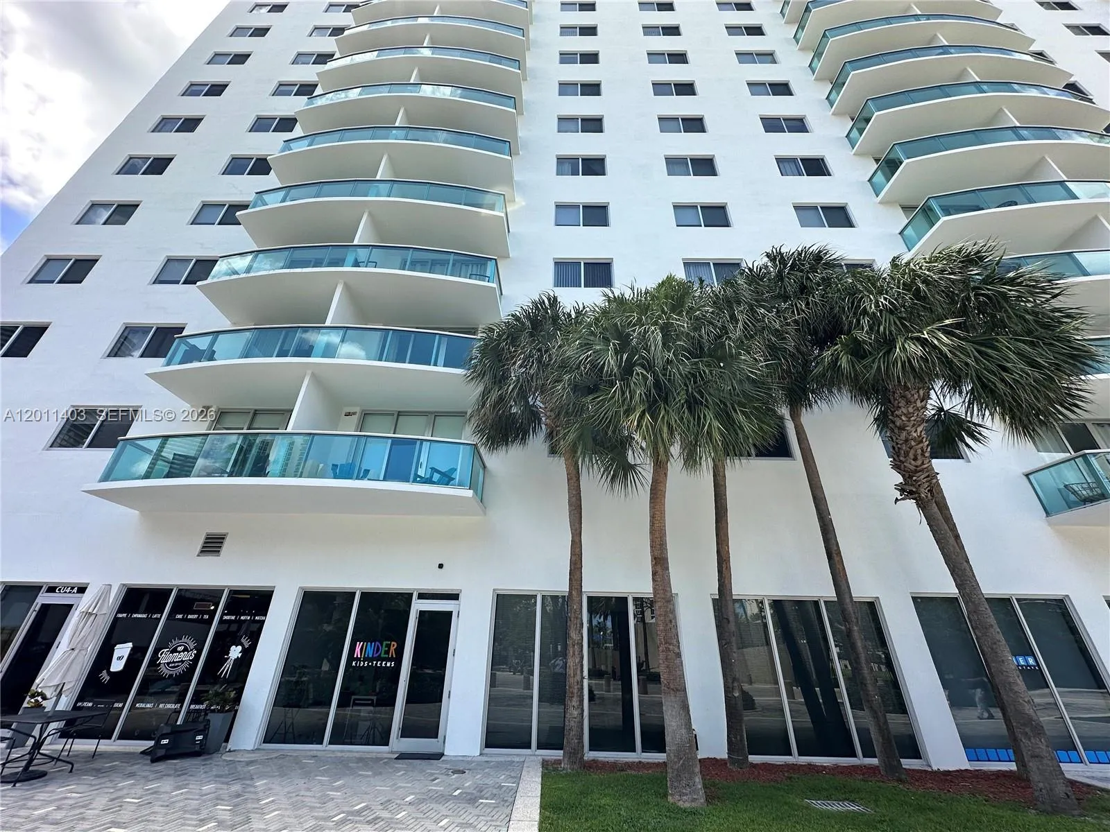 Foto de propiedad en 19370 Collins Avenue CU-3, Sunny Isles Beach, FL 33160 Sunny Isles Beach con MLS# 
