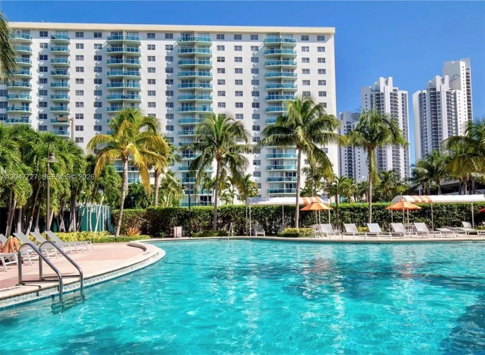 Foto de propiedad en 19380 Collins Avenue 1001, Sunny Isles Beach, FL 33160 Sunny Isles Beach con MLS#