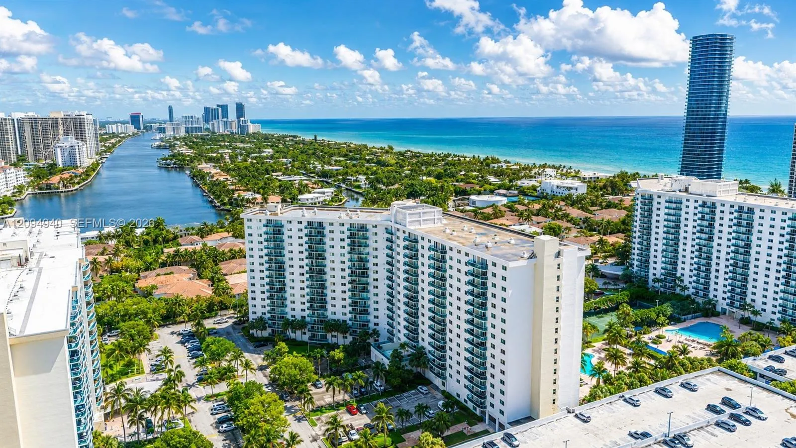 En Venta 19380 Collins Avenue 1103, Sunny Isles Beach, FL 33160, Sunny Isles Beach, FL 33160